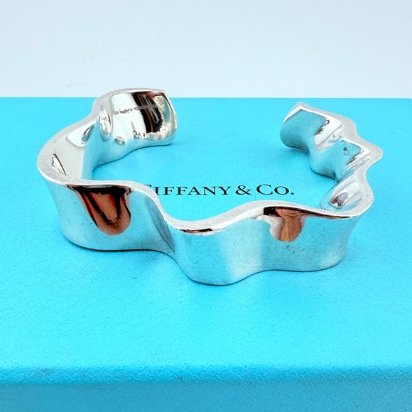 RARE Tiffany & Co. Frank Gehry Equus Sterling Silver Cuff Bracelet - Picture 1 of 5